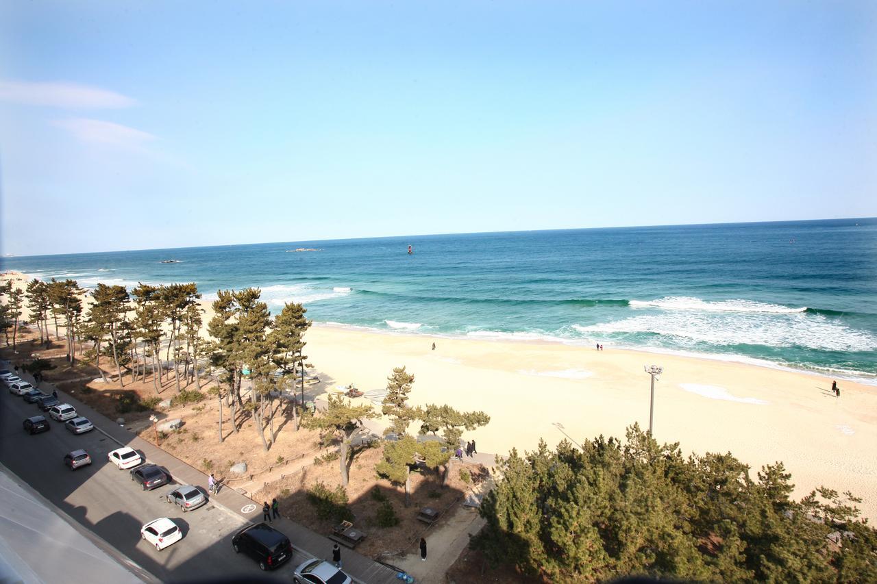 Hotel R Gangneung Luaran gambar